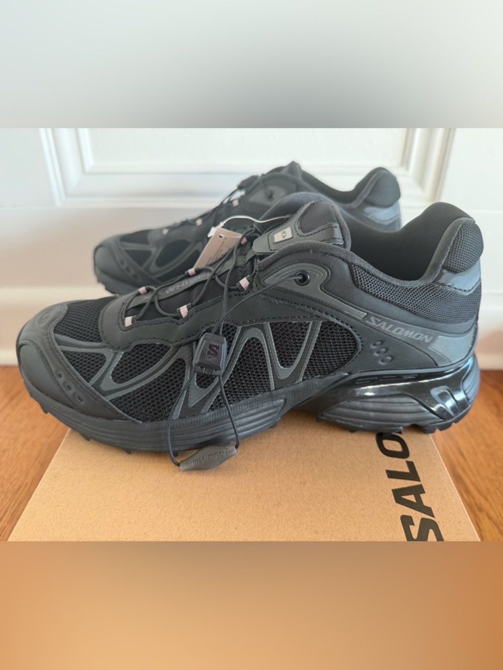 Salomon Gender Inclusive XT-Whisper Sneakers with Quick-Lace